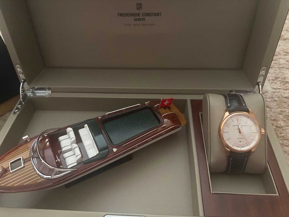 Frederique Constant Runabout FC-303RMS5B4