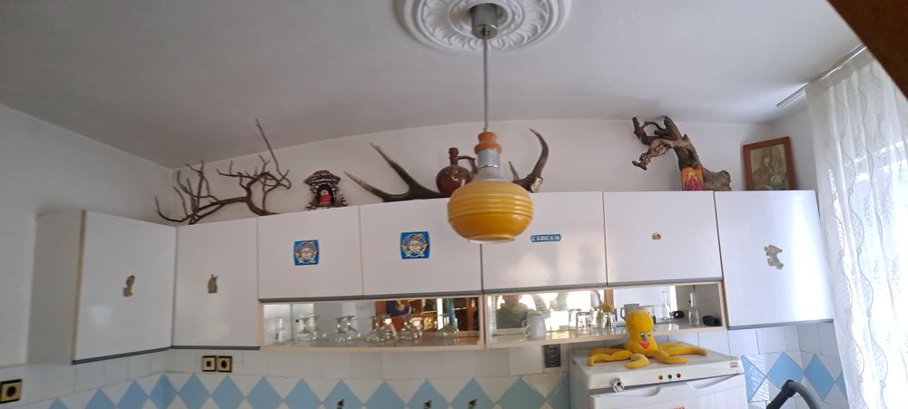 Холна секция, свод и кухненски шкафове.