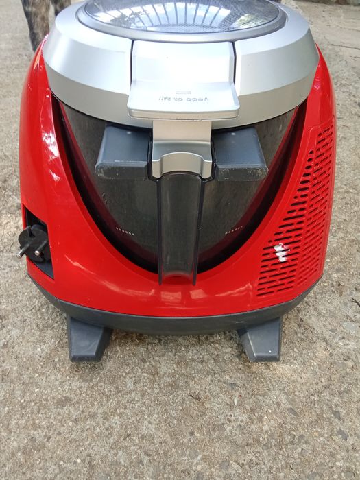 Прахосмукачка BOSCH, използвана работ