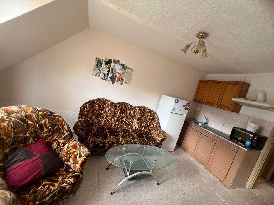 Дава се под наем Двустаен апартамент в София, Зона Б-18 - 55 кв.м за 375 € - Снимка #1