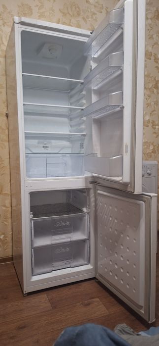 Продам холодильник.