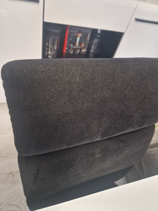 Продавам железни столове