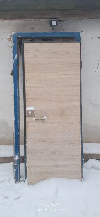 Продам металлические двери