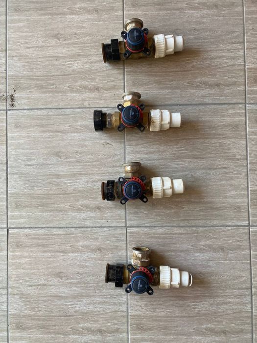 Отапления рашбак трехходовой гидрострелка насос