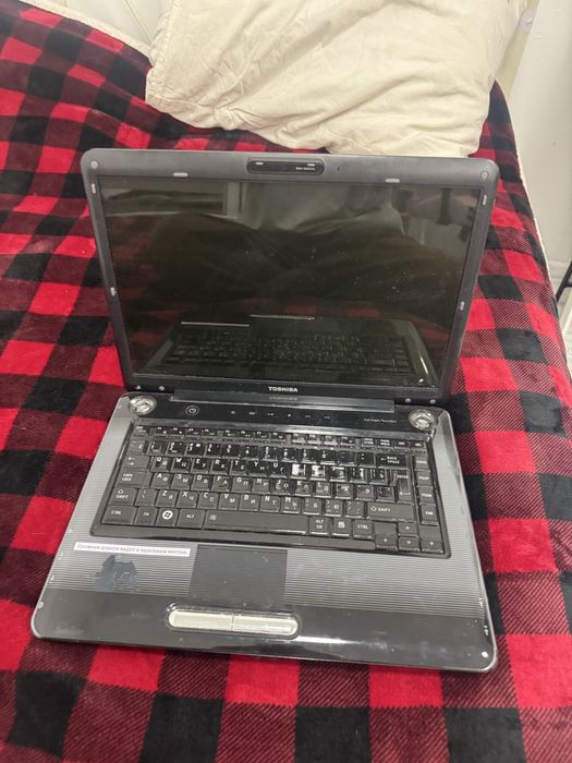 Ноутбук toshiba