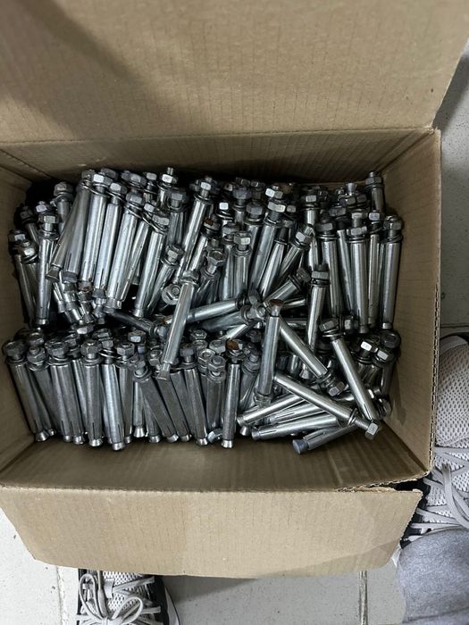 Продается анкерные болты!