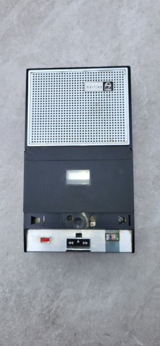 Журналистически касетофон с микрофон марка philips