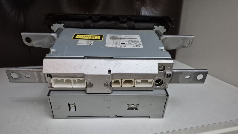 Продам автомагнитоллу Тoyota Rav 4