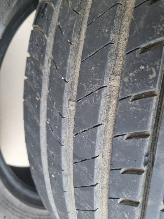 Vand 2 x anvelope vara