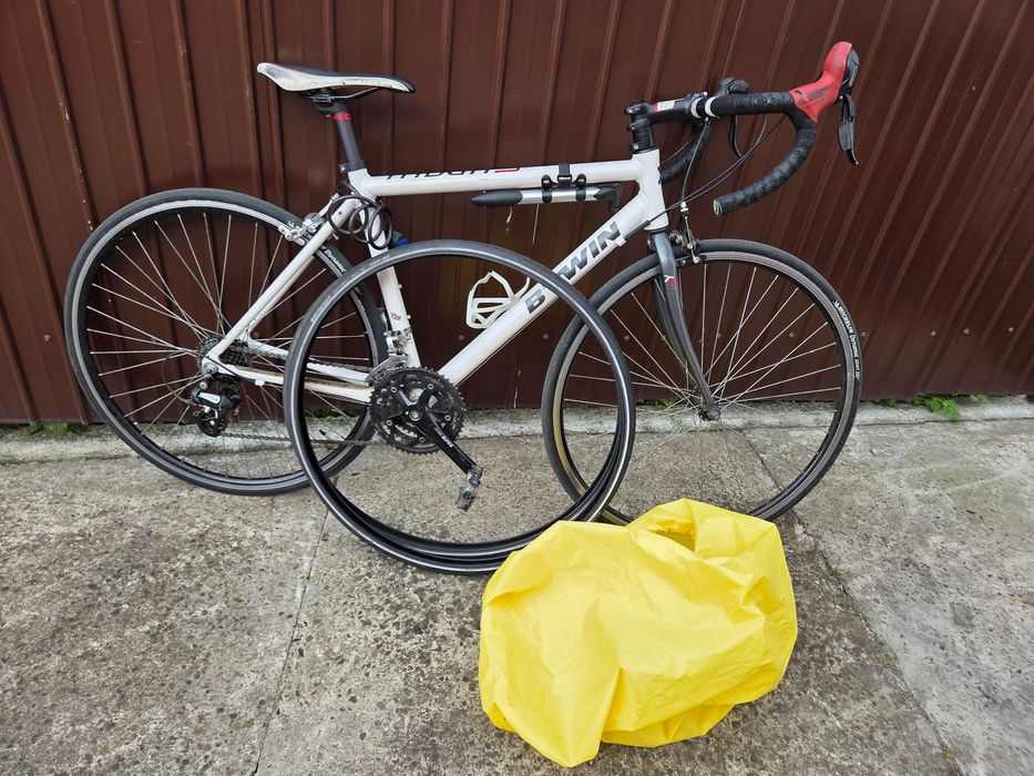 Bicicleta Cursiera B'TWIN Triban 3, Marime M 54,  3x7 viteze + Anvelope si Husa Protectie