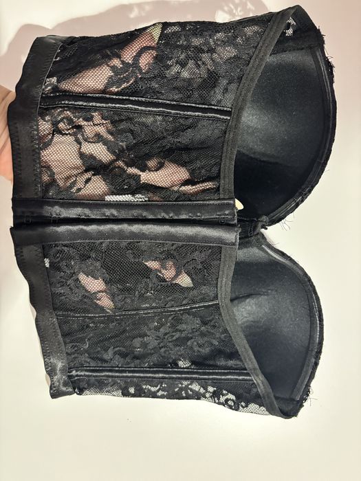 Черен Дантелен Корсет