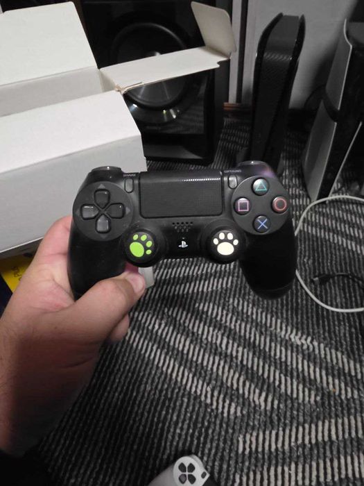 Playstation 4 pro 1 TB