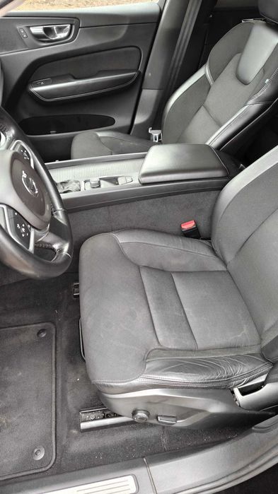 Volvo XC60, 2.0d 4x4 , euro6, 190cp Webasto, 2018