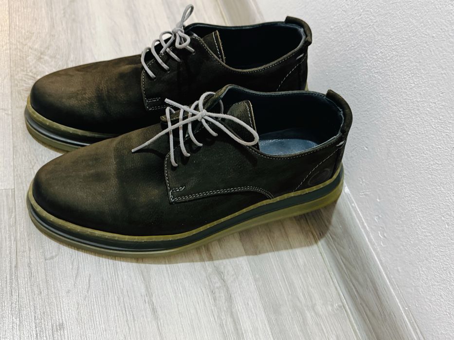 Pantofi piele intoarsa nr.40 Benvenuti