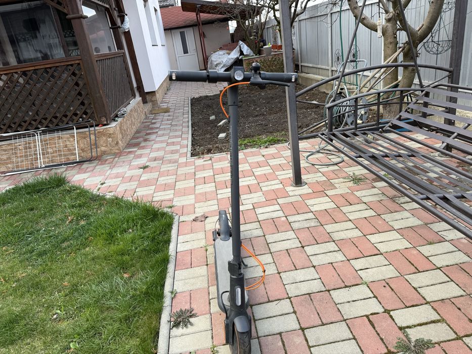 Trotinetă elecrtică Xiaomi 4 Go