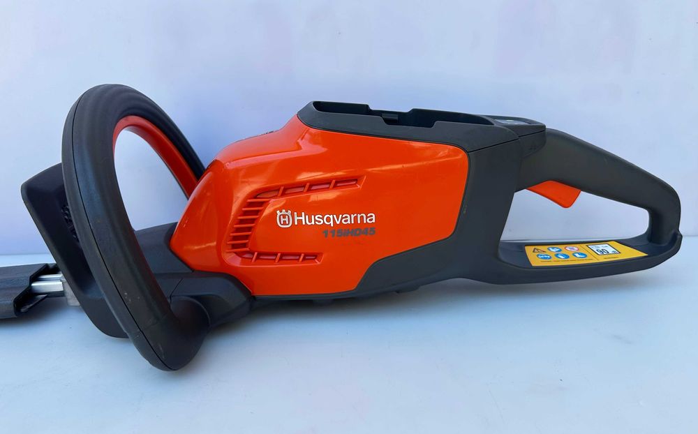 Husqvarna 115iHD45 - Мощен акумулаторен храсторез 36V