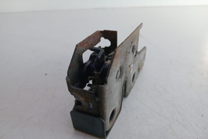 Broasca capota Volkswagen VW Transporter T5