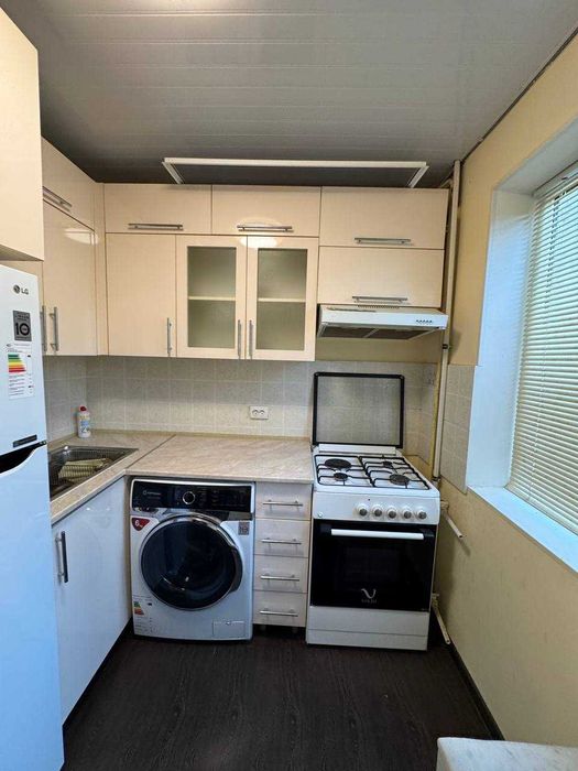 Продаётся люкс 1х комнатная квартира на 3-этаже Адрес Вокзал за Саодат