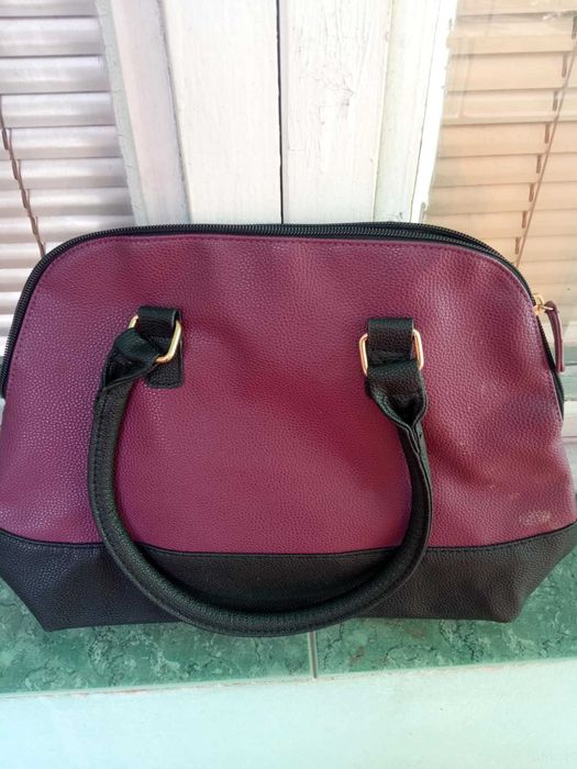 Дамска чанта 2 дръжки