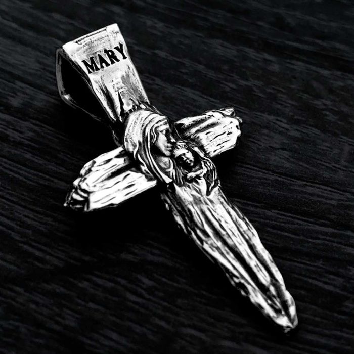 Сребърен кръст 925 с Дева Мария и Младенеца-Християнско бижу за вяра.