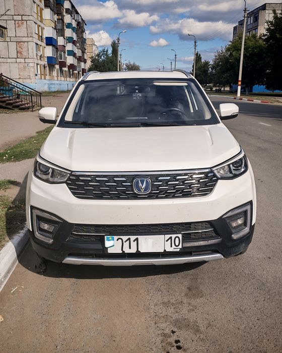 Продам машину Changan cs55