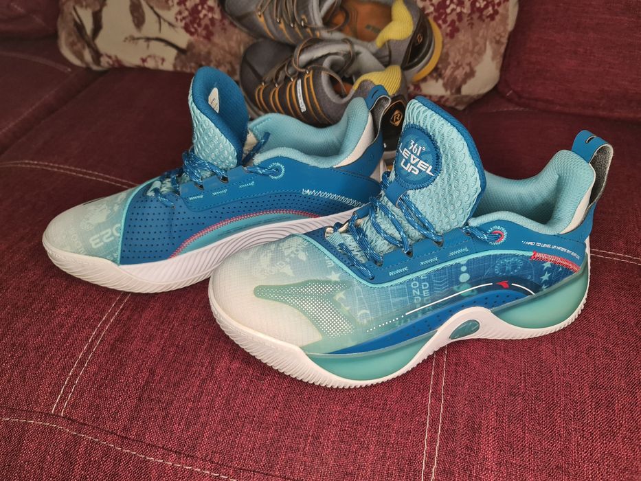 Кроссовки мужские