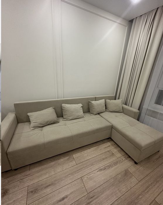 Продам диван угловой новый