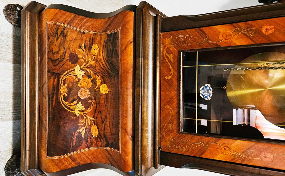 Ceas de podea cu pendul si 3 greutati Hermle