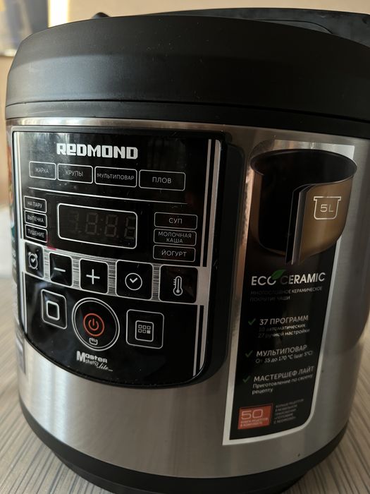 Мультиварка Redmond RMC-M38