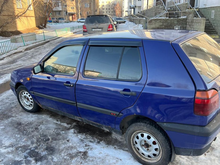 Продаю машину гольф 3 состояние хорошее