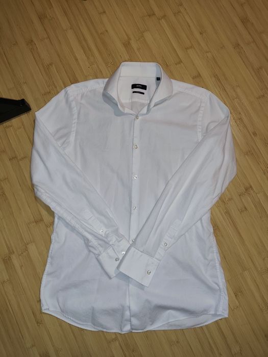 Hugo Boss бяла риза S