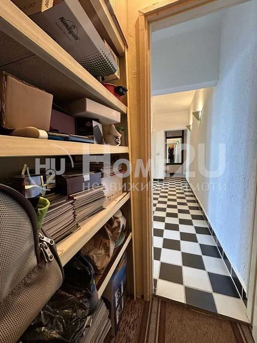 Четири стаи!! Асансьор!! Възраждане!!