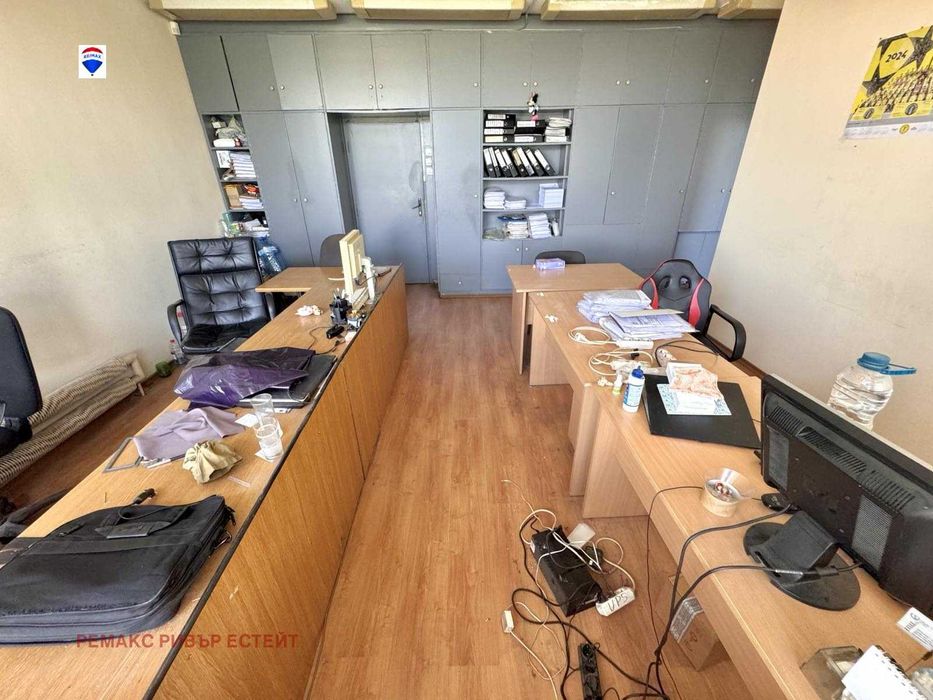 Офис под наем кв. Широк център