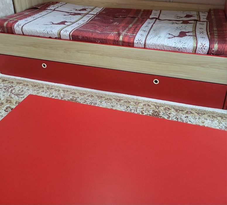 Продам детскую мебель