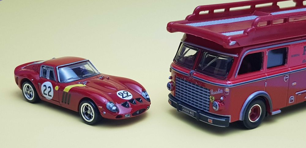 Hot Wheels 2025 Team Transport Ferrari 250 GTO Fiat 642 RN2 Bartoletti 1/64