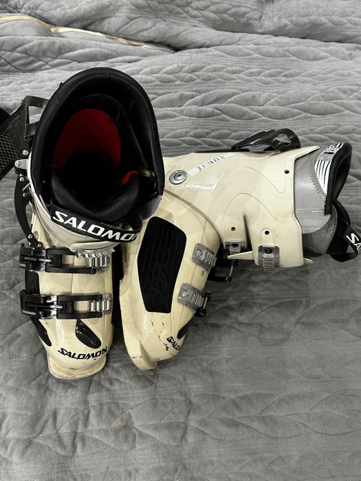 горнолыжные ботинки Salomon Falcon CS