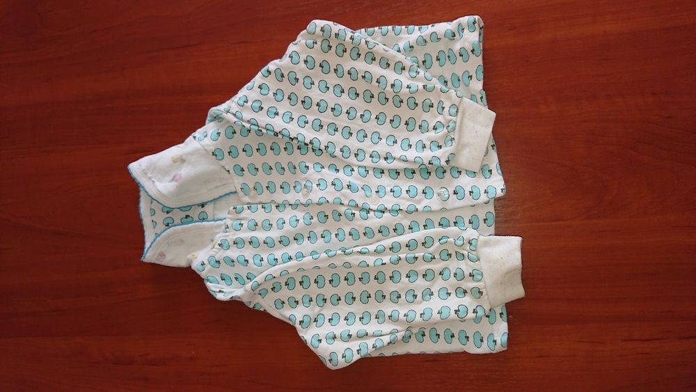 Детские вещи, недорого.