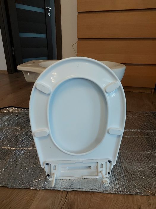 Vas wc Mondial cu capac duroplast