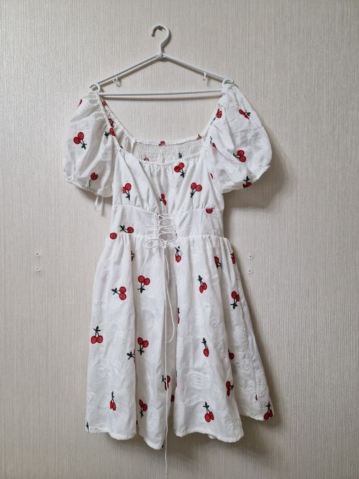 Платье 46-48р с вышивкой