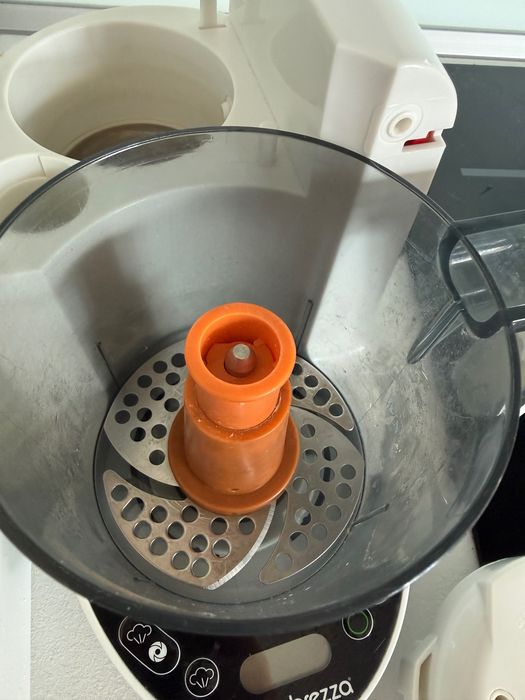 Baby Brezza Food Maker Deluxe за приготвяне на бебешка храна