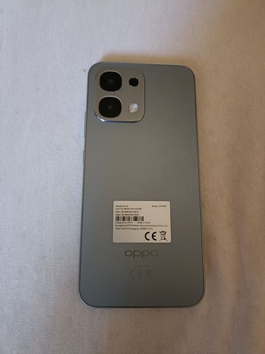 Vând Oppo A6 Pro.