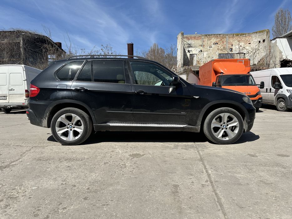 Бмв х5 е70 3.0д 235к на части