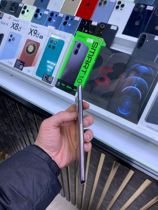 SAMSUNG S10  5G  Sifatli