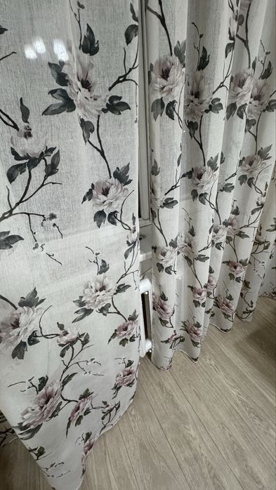 Продаю тюль 5 м с цветочками