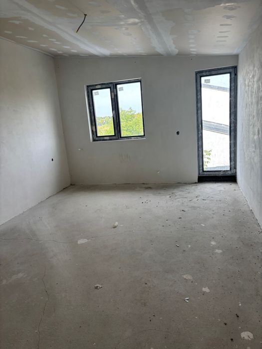 P + M 5 camere 2 băi terasă 40m Constructie 2025 Crevedia-Samurcasi