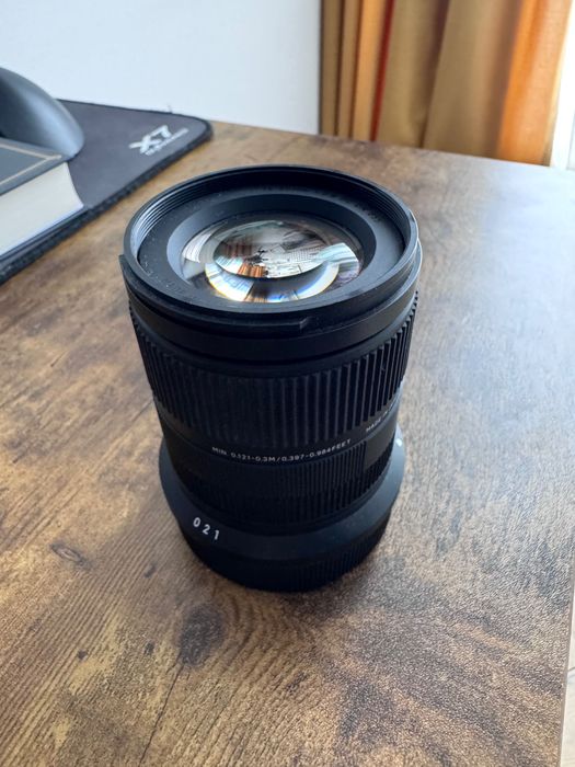 Объектив Sigma RF-S 18-50 F2.8