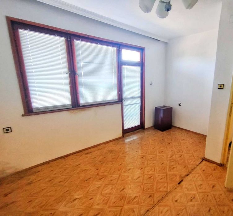 Имот Корект продава Къща с. Конуш. Обл. Пловдив