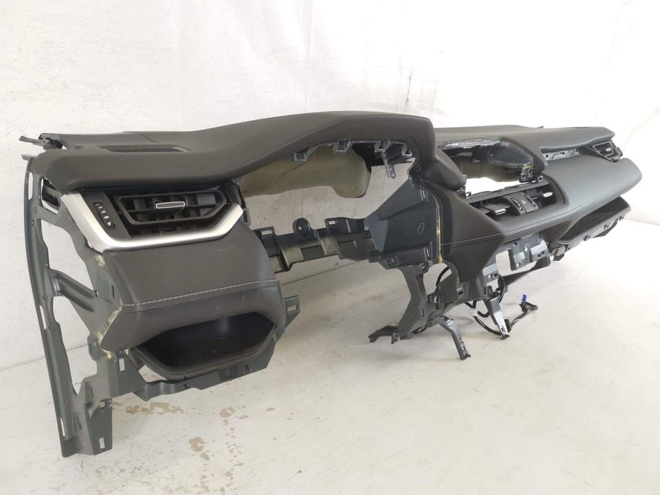 Тойота РАВ4 / Toyota RAV4 Оригинална арматурна табло в добро състояние