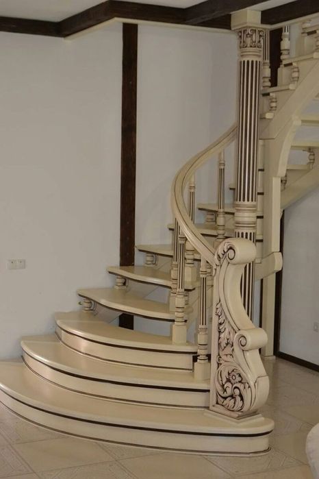 Принимаем лестницы на заказ