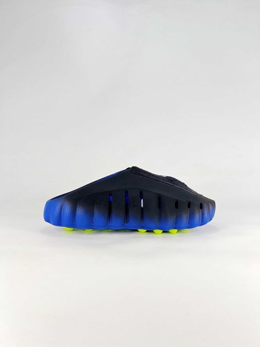 Nike Mind 001